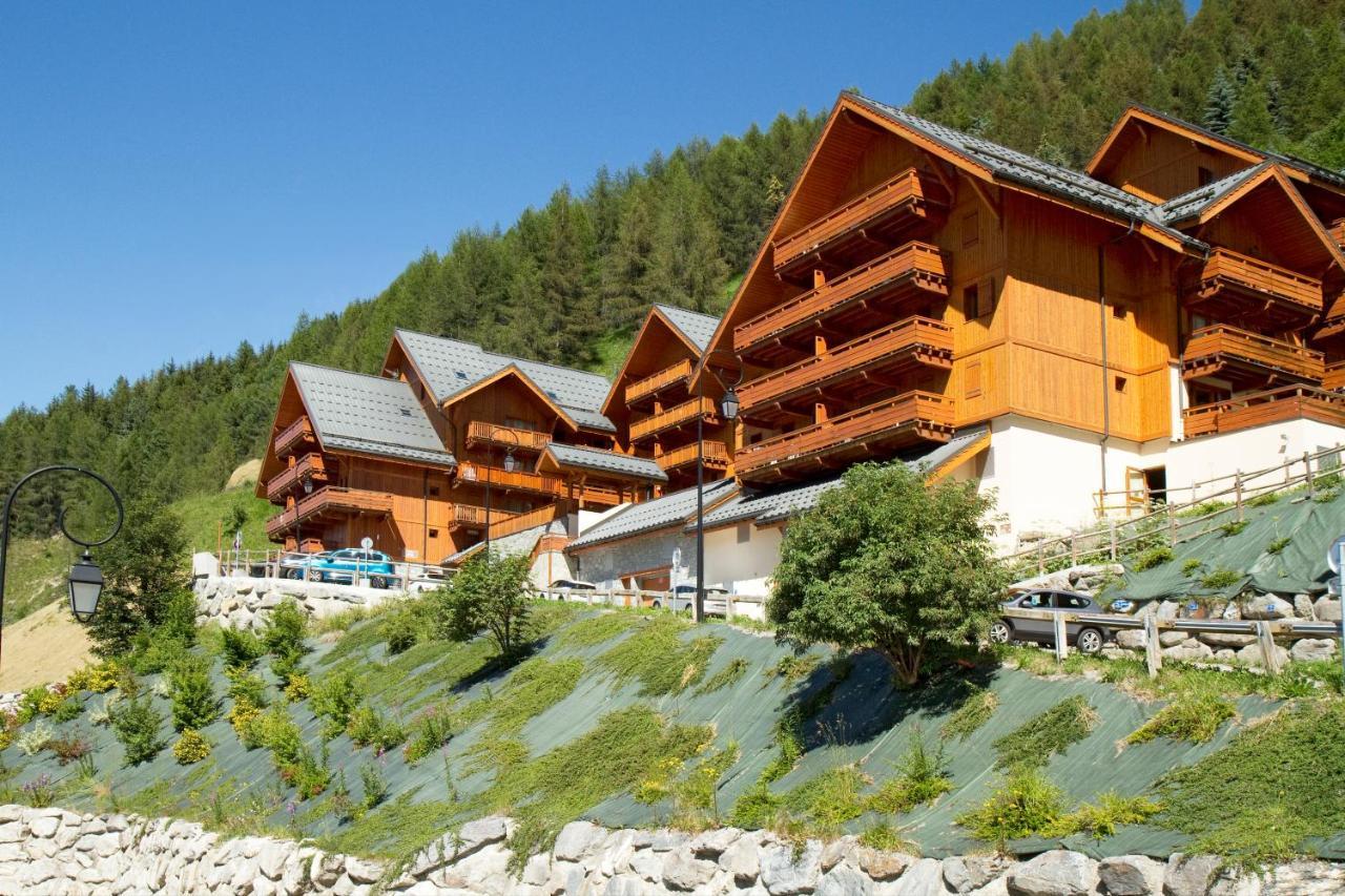 Residence Odalys Le Hameau Et Les Chalets De La Vallee D'Or Valloire Exterior foto