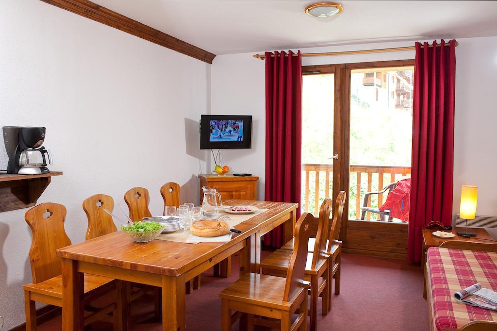 Residence Odalys Le Hameau Et Les Chalets De La Vallee D'Or Valloire Quarto foto